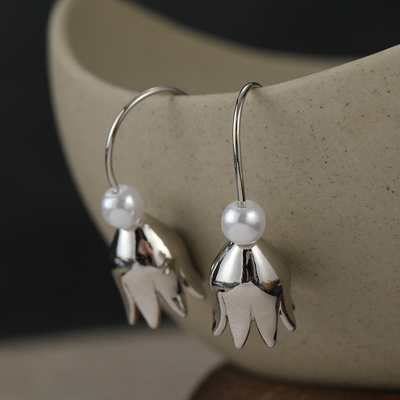 Women's Minimalist Orchid Shaped Ear Hook Earrings